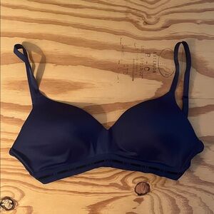 PINK Navy Blue Women's Bra 38DD